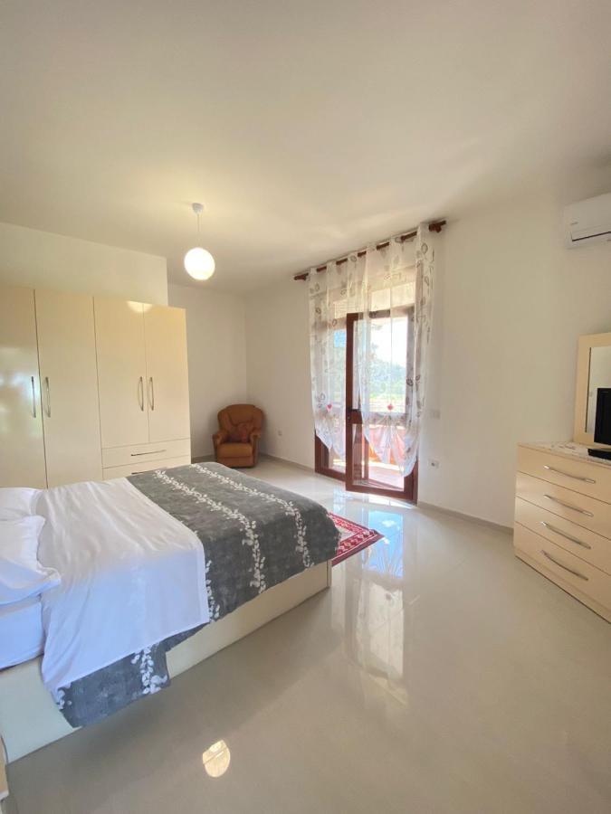 Bar Restorant Kristal Hotel ติรานา ภายนอก รูปภาพ